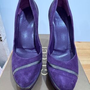 Gucci Purple Suede Pointed-Toe Heels with Zipper Trim